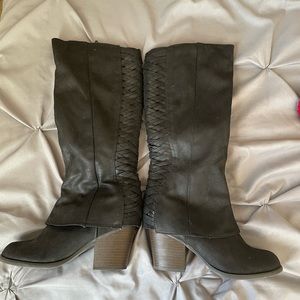 Never worn cute boots